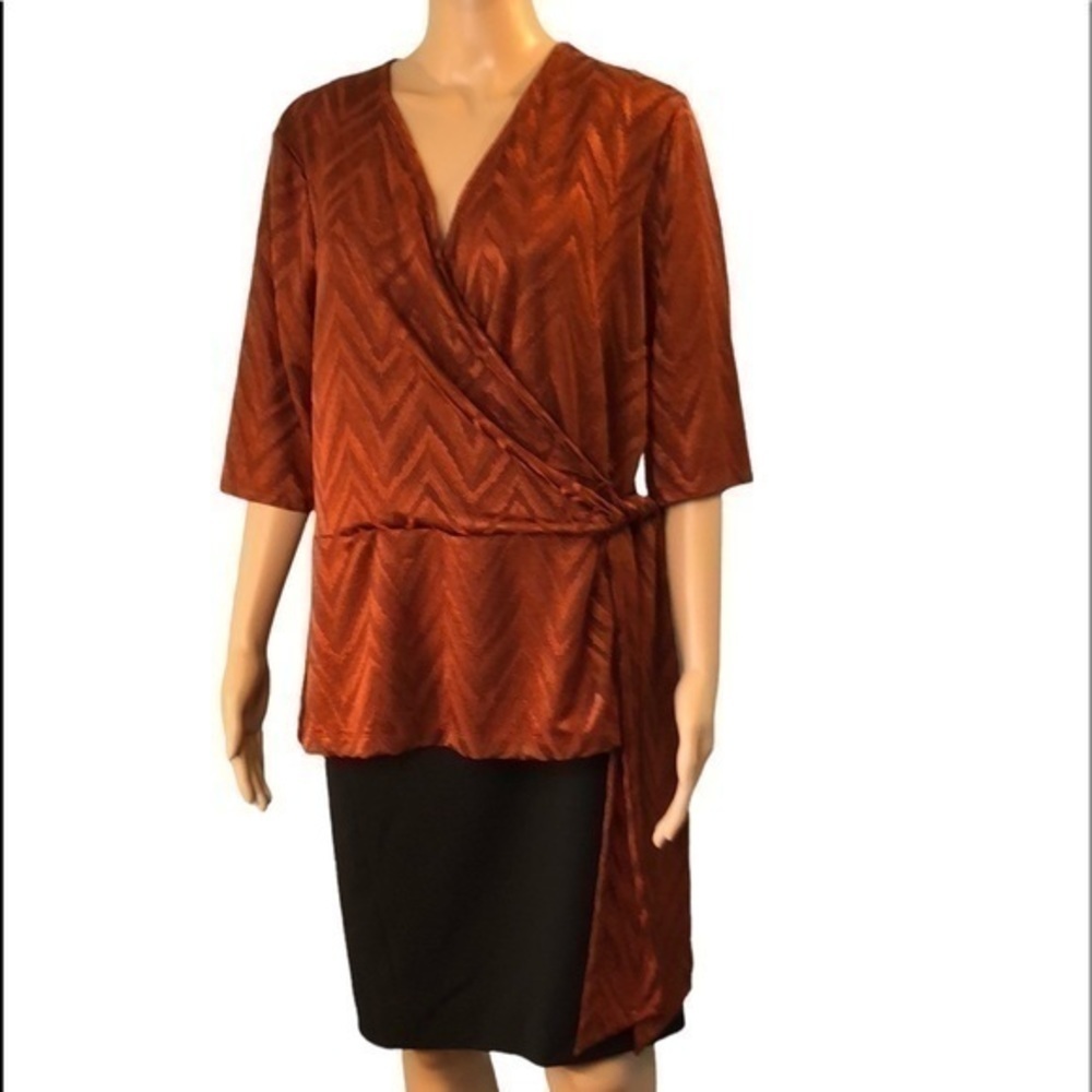 Est. 1946 Top Size Xl Rust Color With A Chevron P… - image 1
